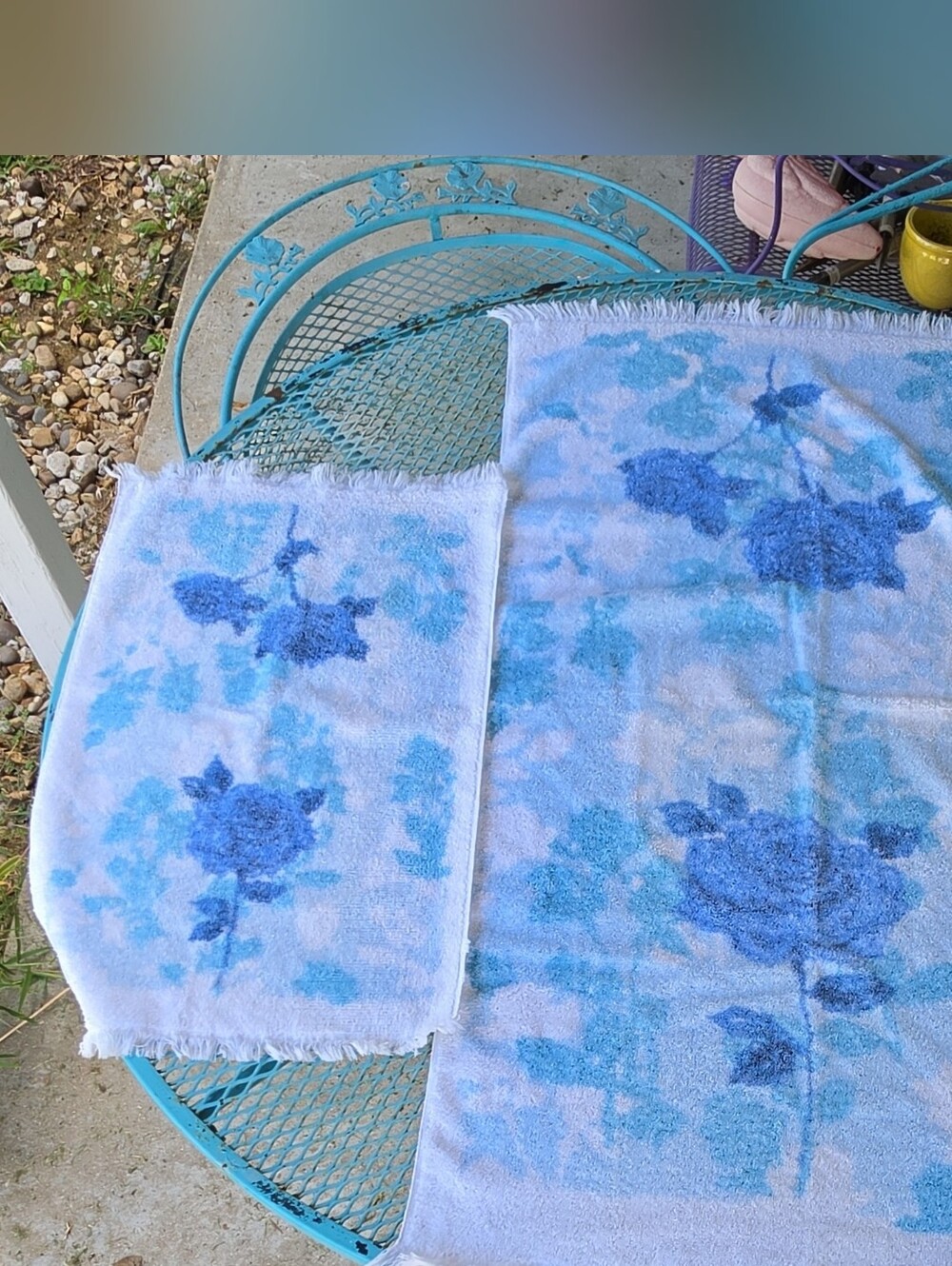 Cannon Royal Family White/Blue Floral Fringed Cotton Bath & Hand Towels roses